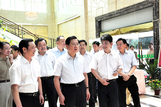 關(guān)注國防 回報社會